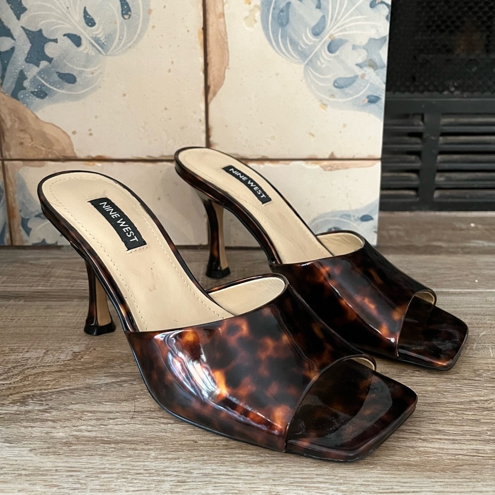 Nine West Square Toe Tortoise Shell Sandals Size 6.5